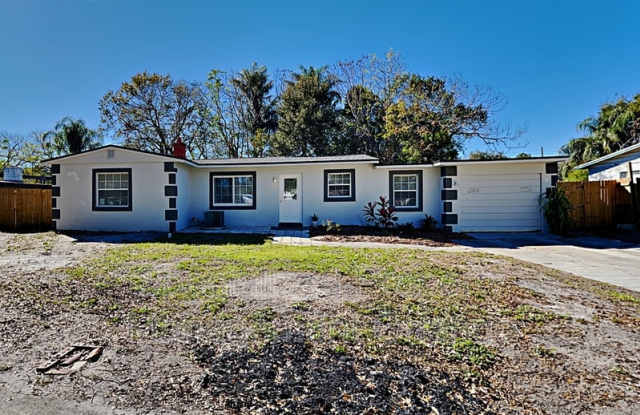 142 Lynbrook Dr
