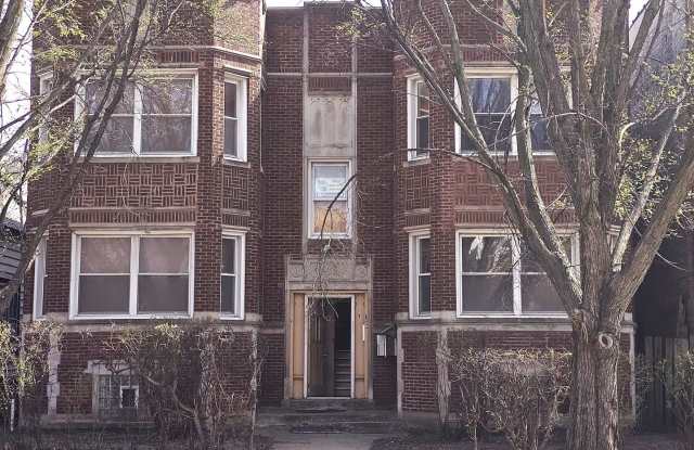 Photo of 2317 W Marquette Road