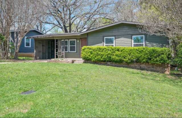 Updated 3 Bed / 1 Bath Home for Rent