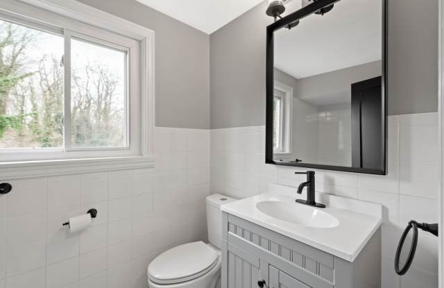 Stunning 3 bedroom home in Penn Hills available April 1st!