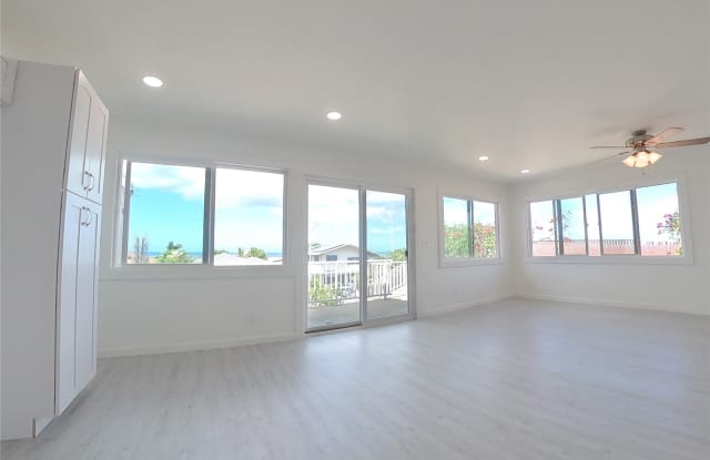 92-686 Paakai Street