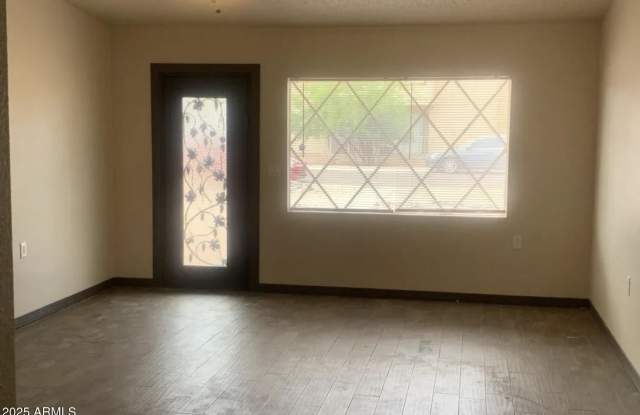 7101 E WILSHIRE Drive