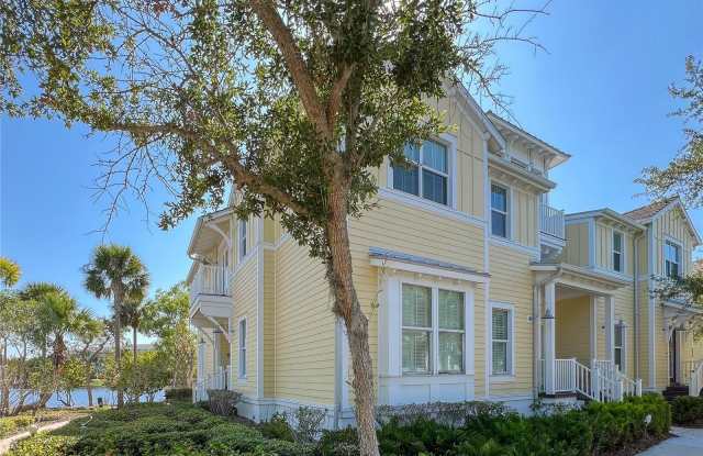 340 SAPPHIRE LAKE DRIVE