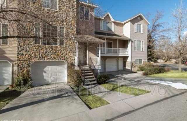 617 N Seven Peaks Blvd