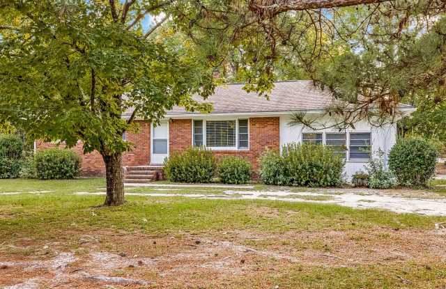 Nice 4 bedroom 1 bathroom