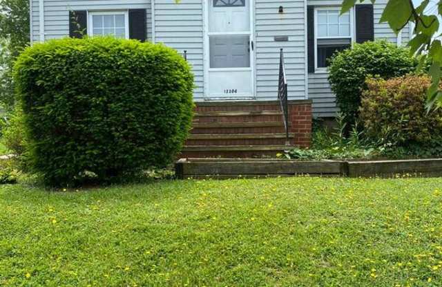 Photo of 11104 Lincoln Avenue