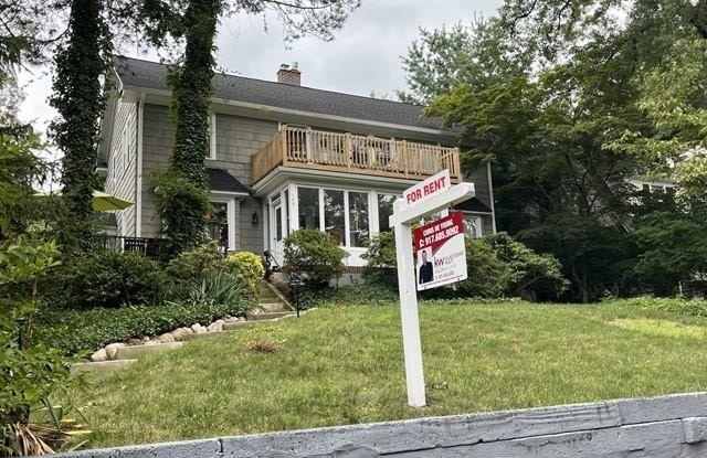 348 Evergreen Place