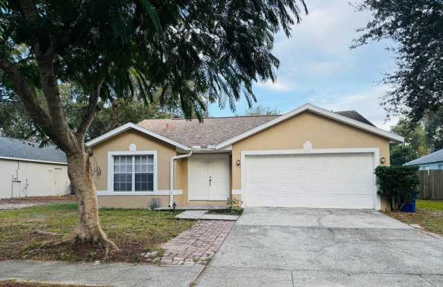 Photo of 810 Veronica Cir