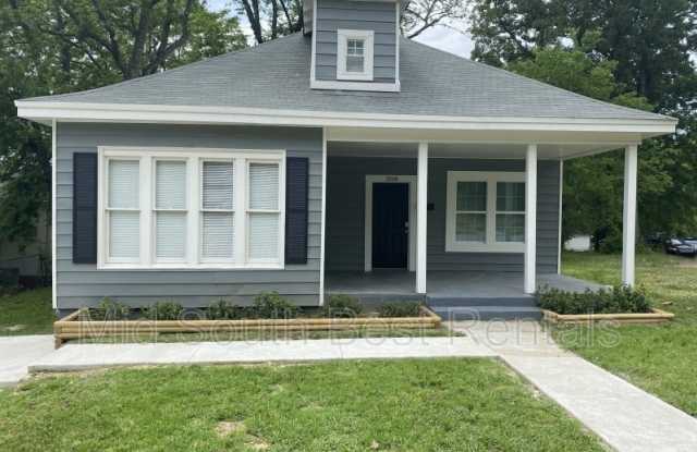 2008 S Maple St