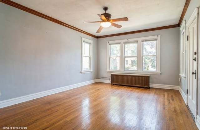 5131 W Henderson Street