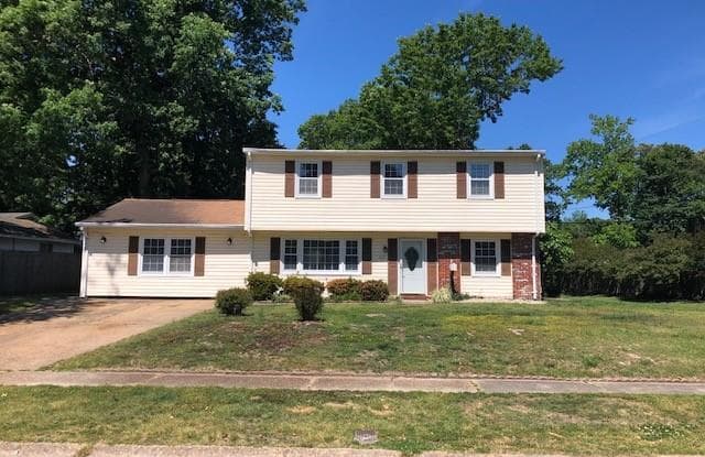 329 E Farmington Road - 329 Farmington Road, Virginia Beach, VA 23454