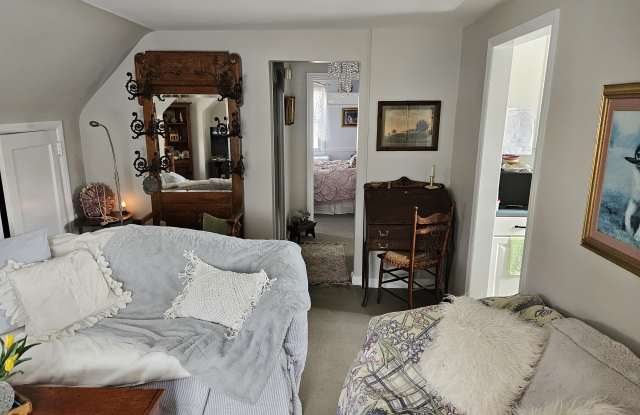 237 David Hooper Place