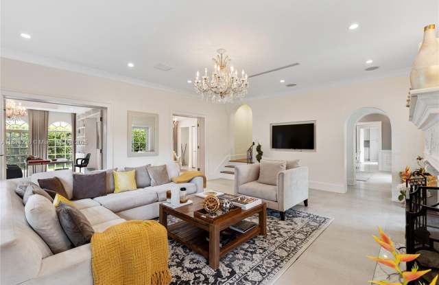 Photo of 2914 Alton Rd