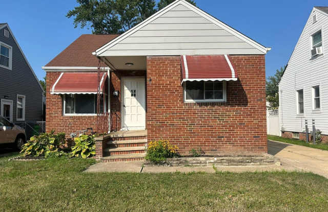 Beautiful 3 Bedroom Home! Now Available!