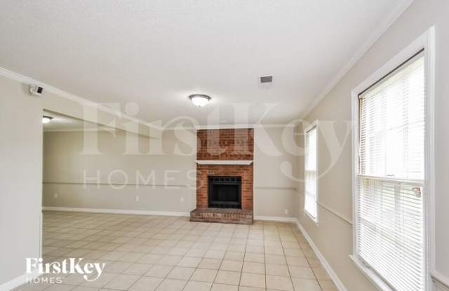 6560 Pine Top Circle North