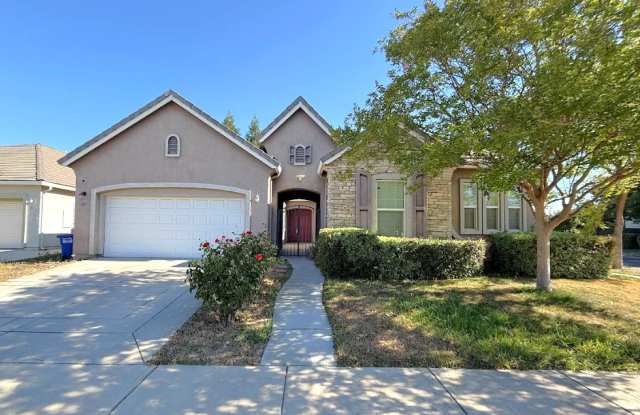 405 Hearst Dr