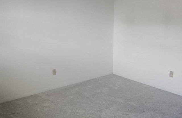 121 South Regency Drive