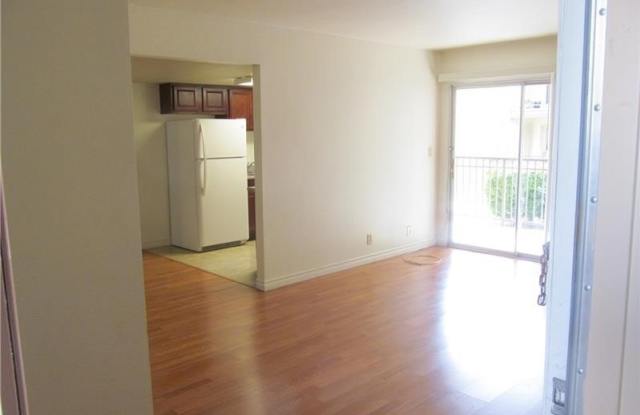 5286 RIVER GLEN Drive