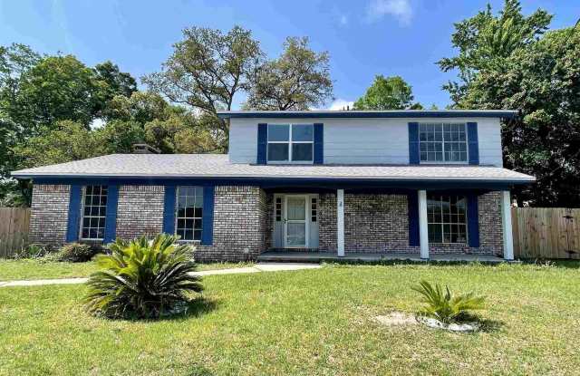 5 Cunningham Pl - 5 Cunningham Place, West Pensacola, FL 32506