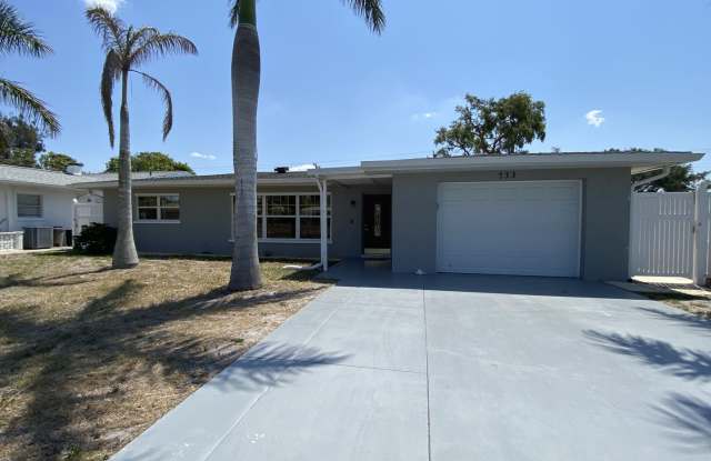 733 Harbor Drive S.