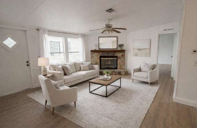 12002 Sandalfoot Boulevard W