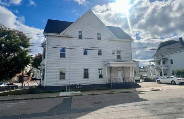 Photo of 686 Broadway unit: 3F