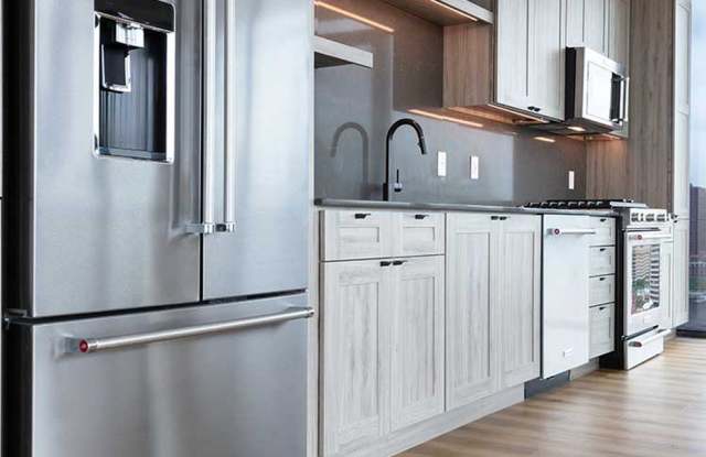 Avalon 555 President