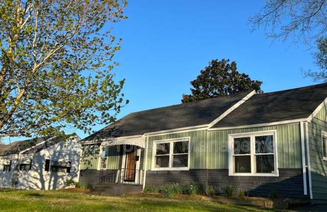 Photo of 1910 McBrien Rd