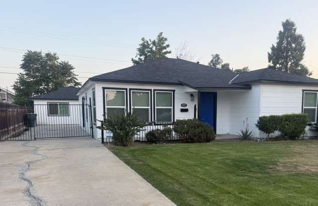 1207 El Tejon Avenue - 1