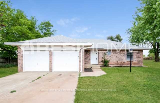 Photo of 447 East Carson Lane