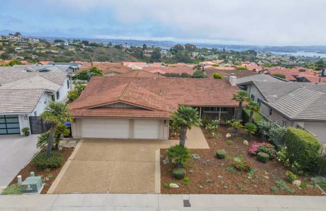 Beautiful La Jolla Alta Home - 4br-2.5ba 2,420 sf with Ocean Views!