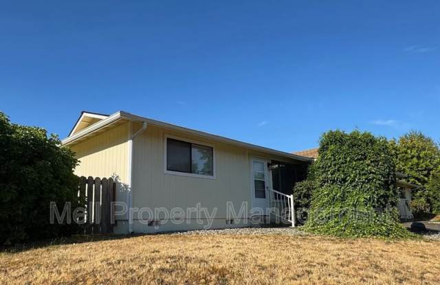 1107 Thomas Ave