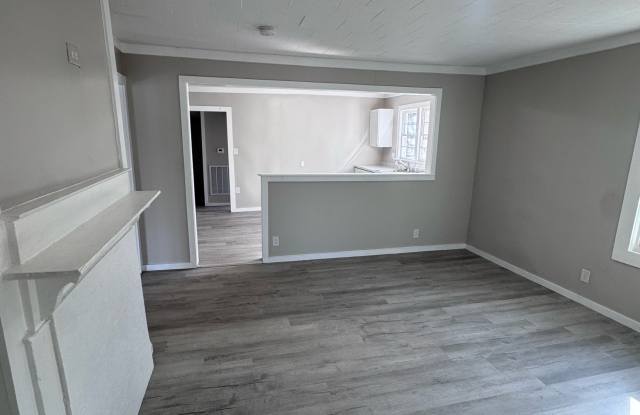 212 North Hospital Street