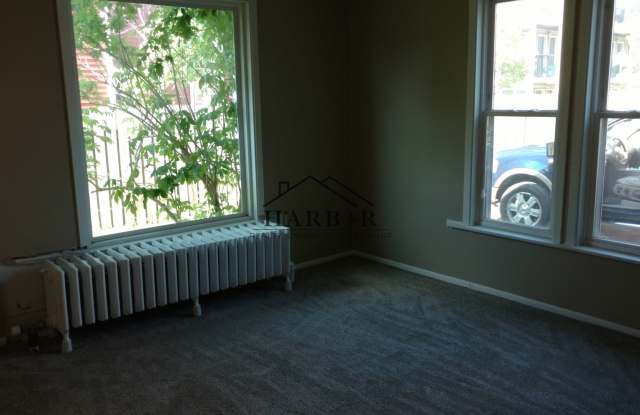 28 6th Avenue Southeast - 2