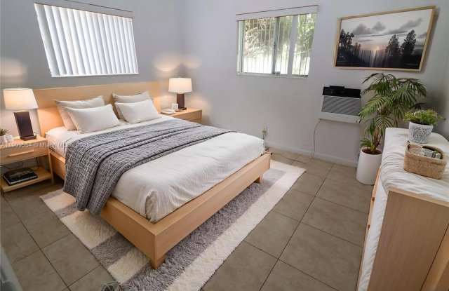 Photo of 1708 N 16th Ave