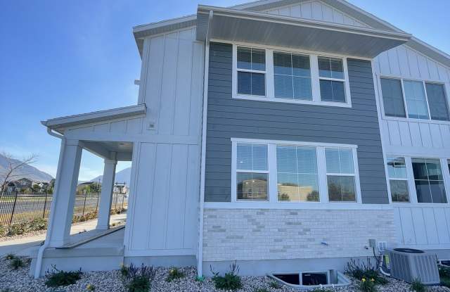 8 South Cobalt Court