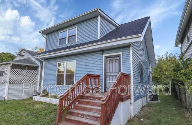 Photo of 908 E 12th Ave