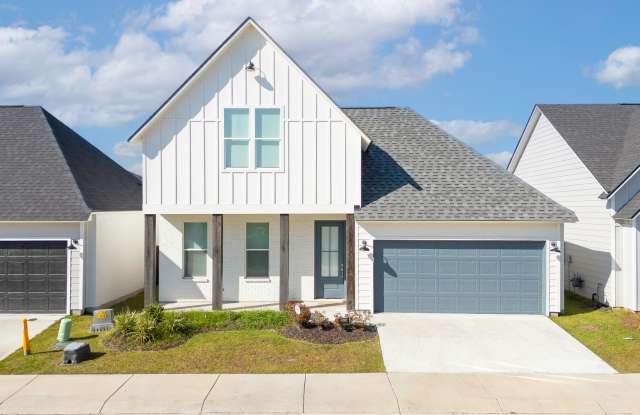 Photo of 4 Bedroom House Available July 2026