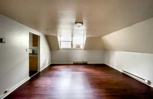 815  817 W University Ave