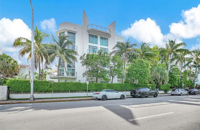 7728 Collins Ave