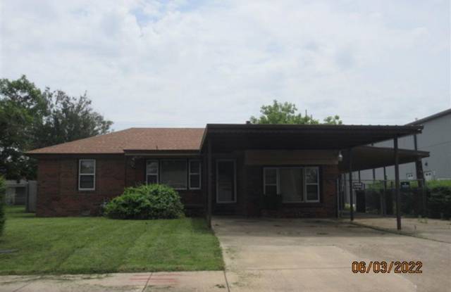 Coming Soon! Beautiful Move in Ready Home!! - 1624 Southwest 58th Street, Oklahoma City, OK 73119