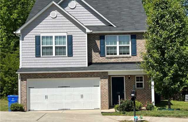 138 Arrowhead Drive - 138 Arrowhead Drive, Kernersville, NC 27284