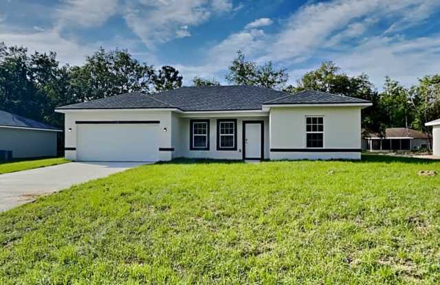 270 W Baker Pl - 270 West Baker Place, Citrus Springs, FL 34434