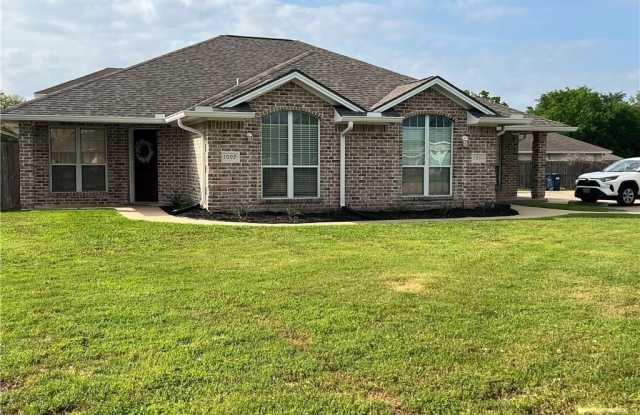 1009 Crepe Myrtle Court