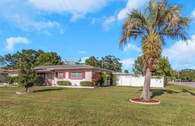 801 GLEN OAK AVENUE E - 801 Glen Oak Avenue East, Pinellas County, FL 33759