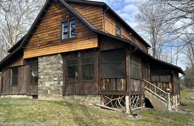 5 Riverby Lane