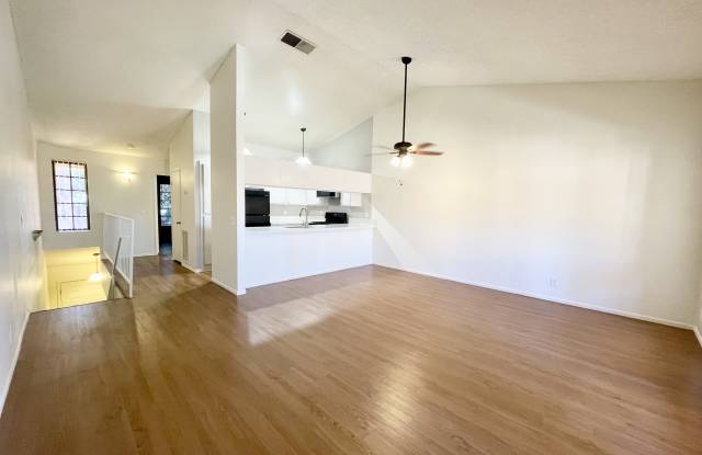 1130 Turquoise St.