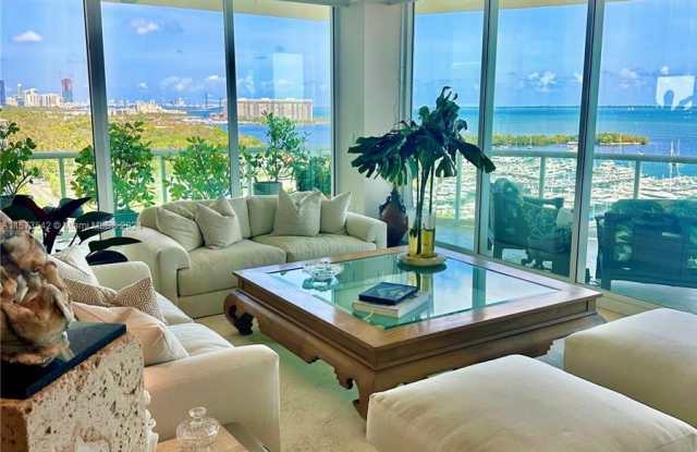 2645 S Bayshore Dr