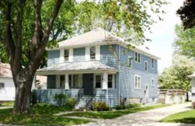 826 Division Street - 3