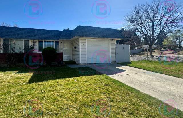 Charming Sparks Condo with Garage, Backyard & Parkside Living